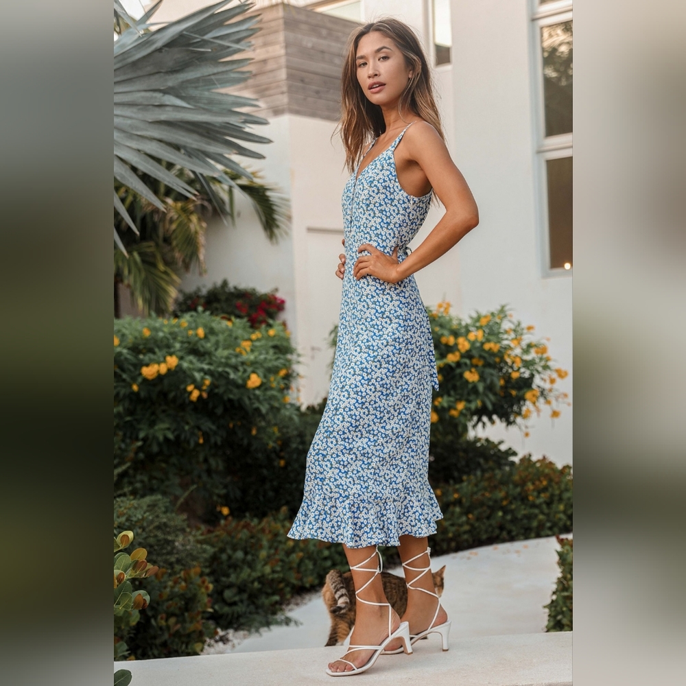 Lulus Darling Daisies Blue Floral Print Midi Dress
